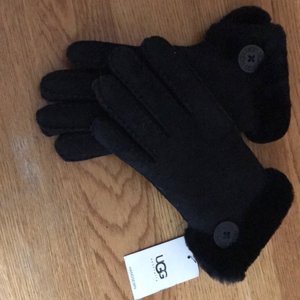 Brand new ugg shearling gloves. Super warm